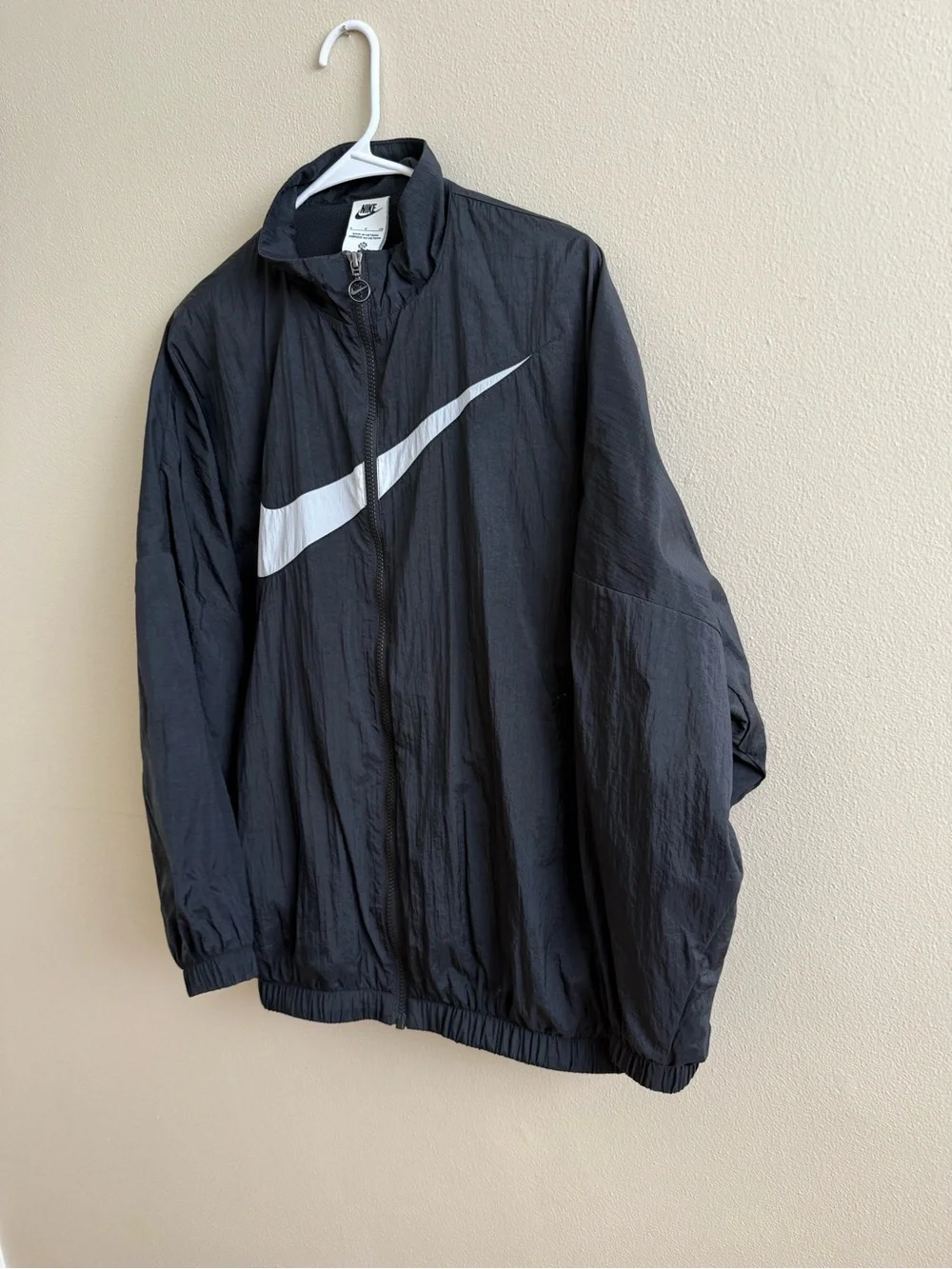 Nike Essential Windbreaker Jacket